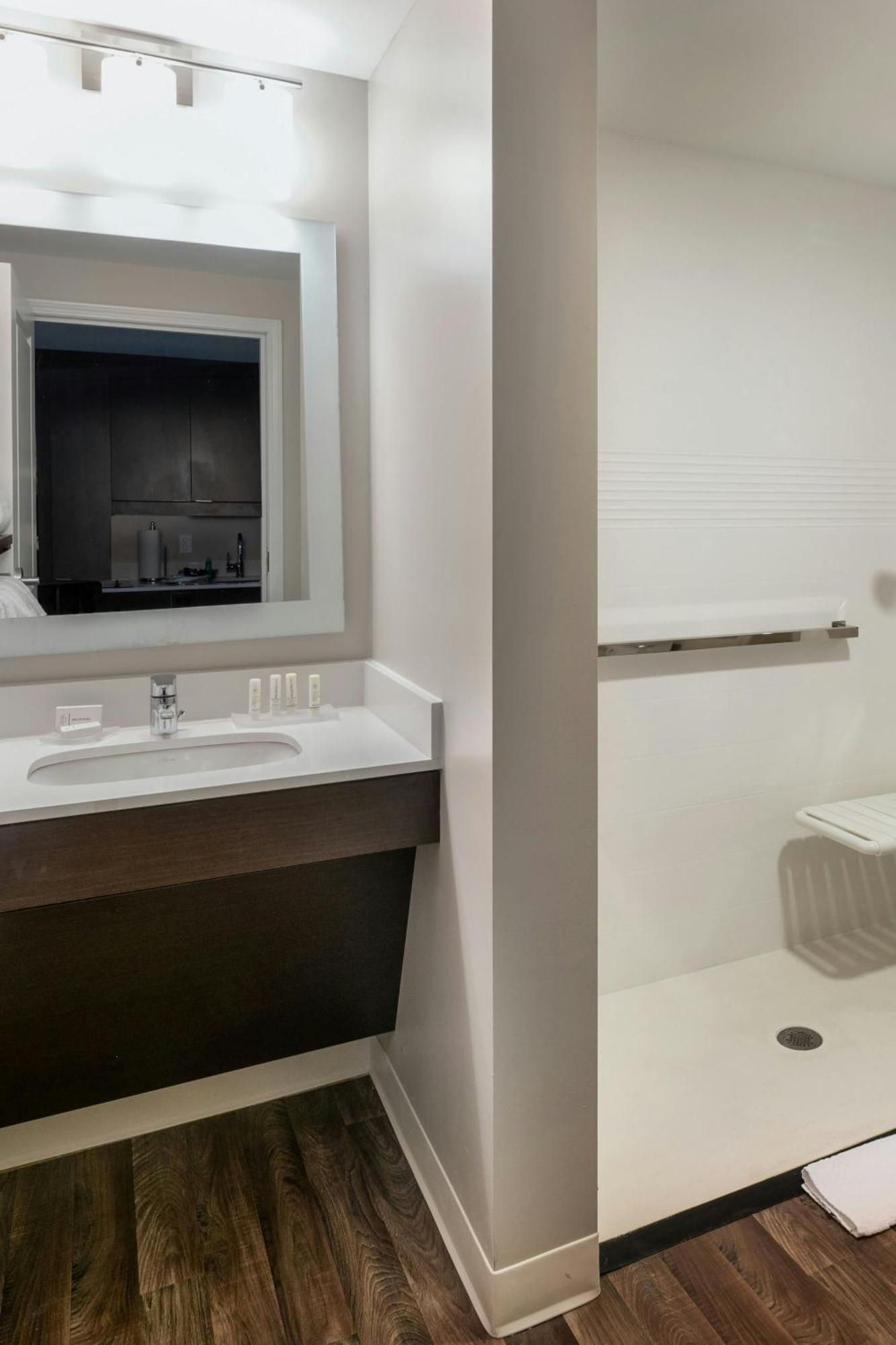 Towneplace Suites By Marriott Milwaukee Oak Creek Esterno foto
