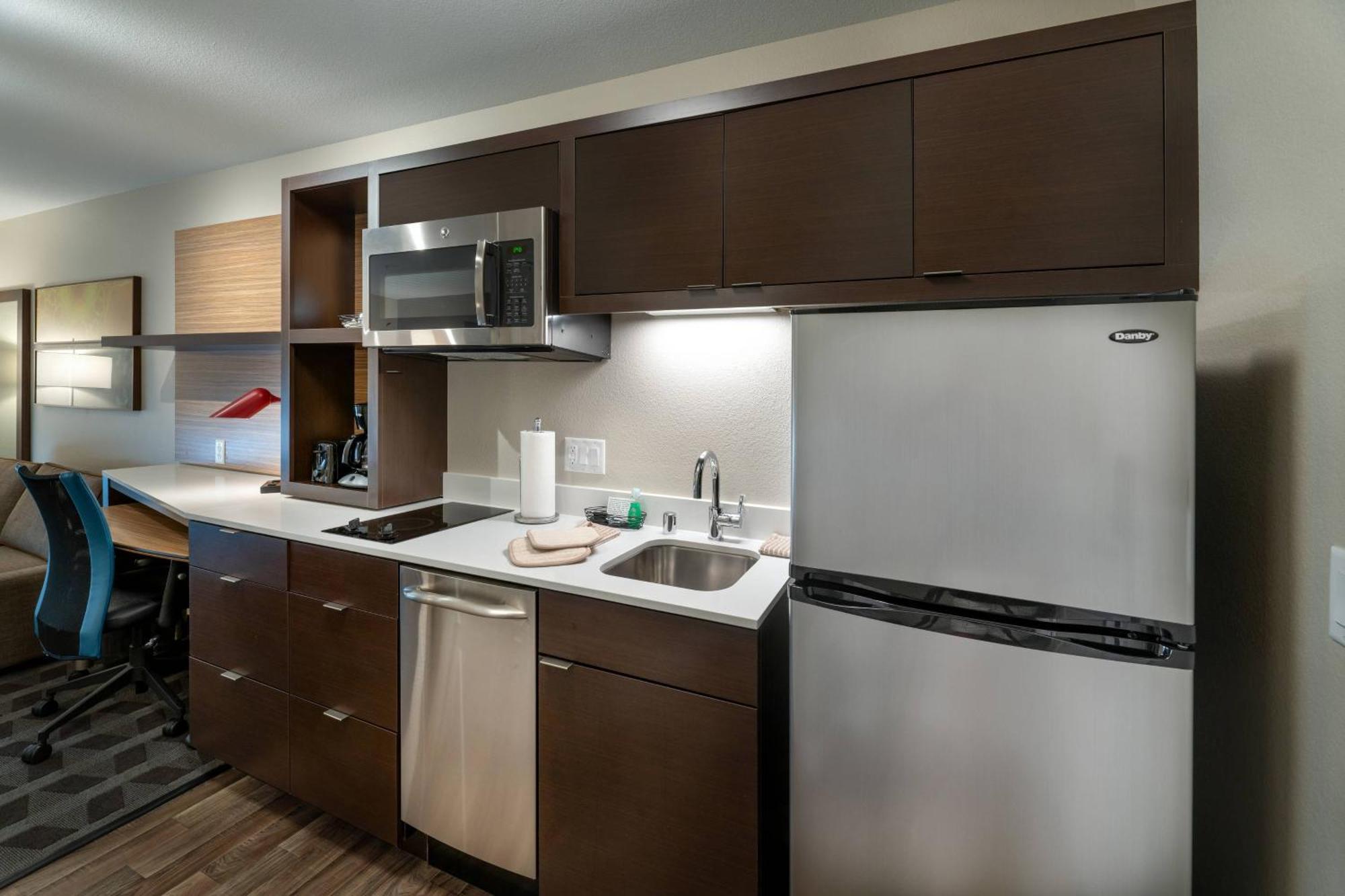 Towneplace Suites By Marriott Milwaukee Oak Creek Esterno foto